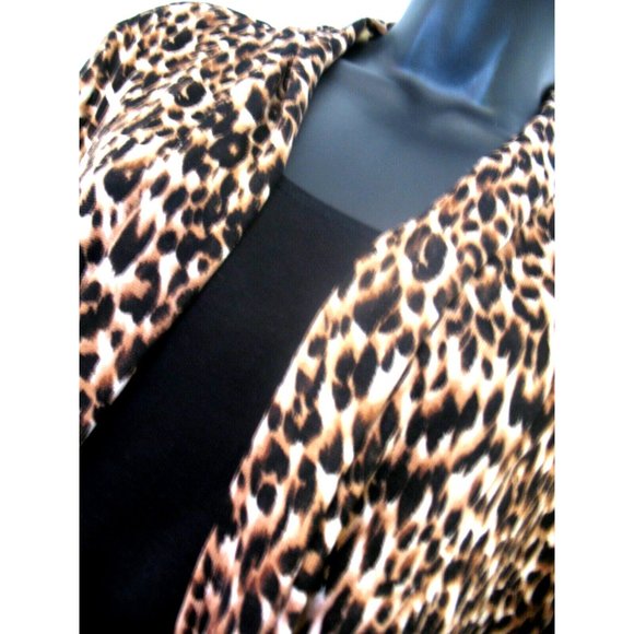 Notations Cardigan with Black cami under, Animal Print design, Size Large - Picture 8 of 10